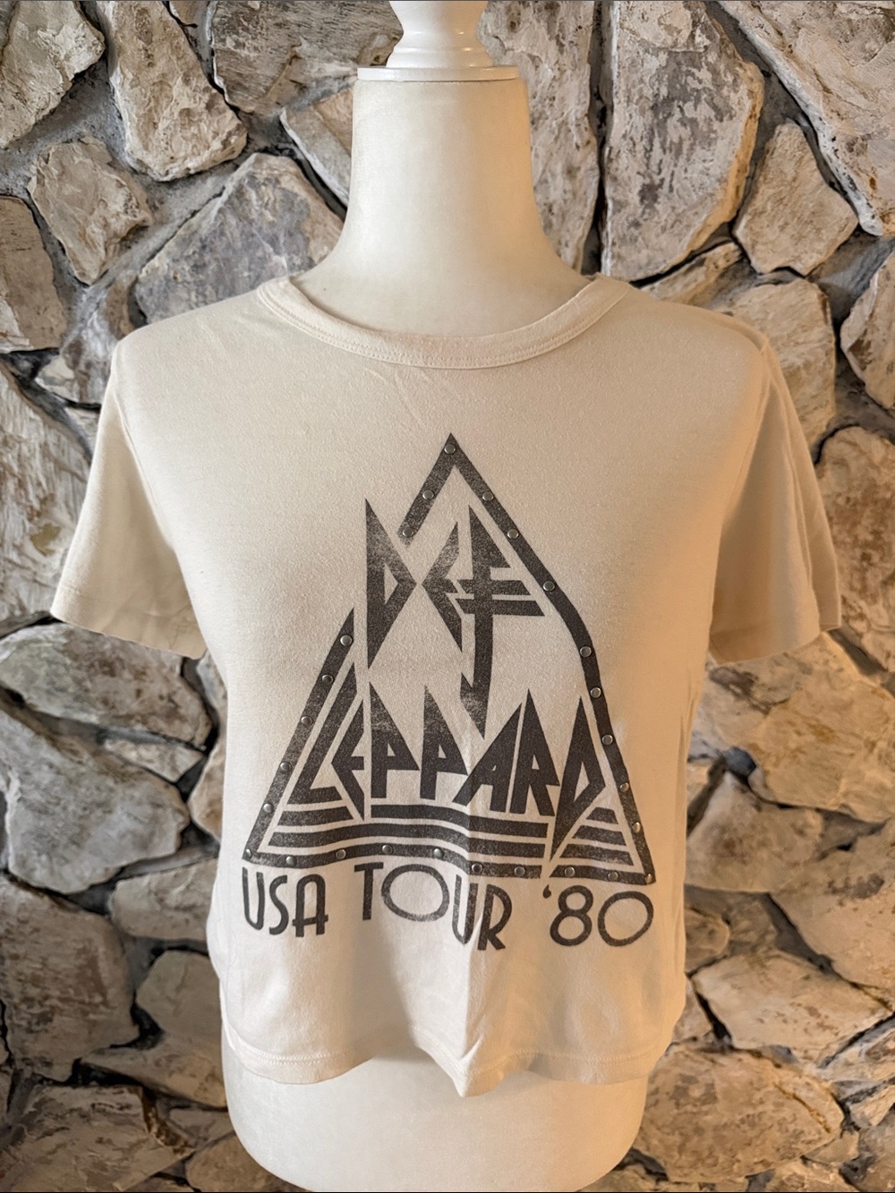 Def Leppard USA Tour '80 Cream Graphic Crop Tee Size S